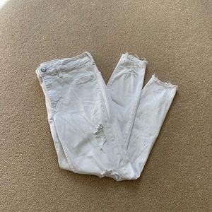 AEO Ripped White Jeans